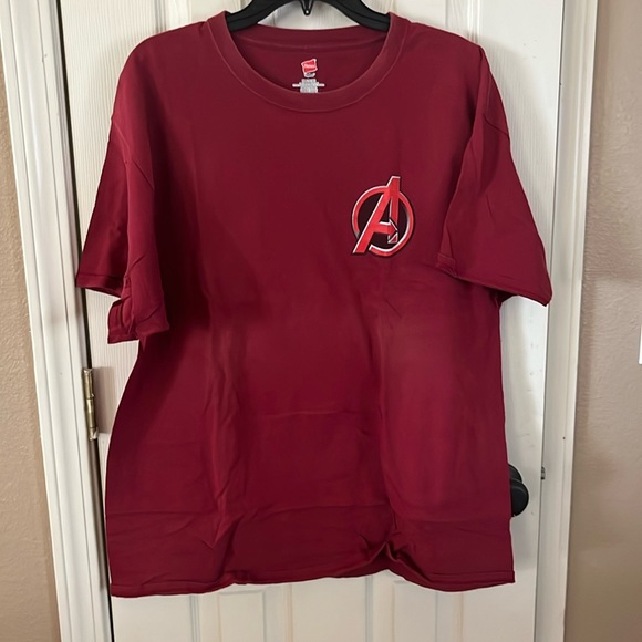 Avengers T-Shirt - Picture 1 of 3